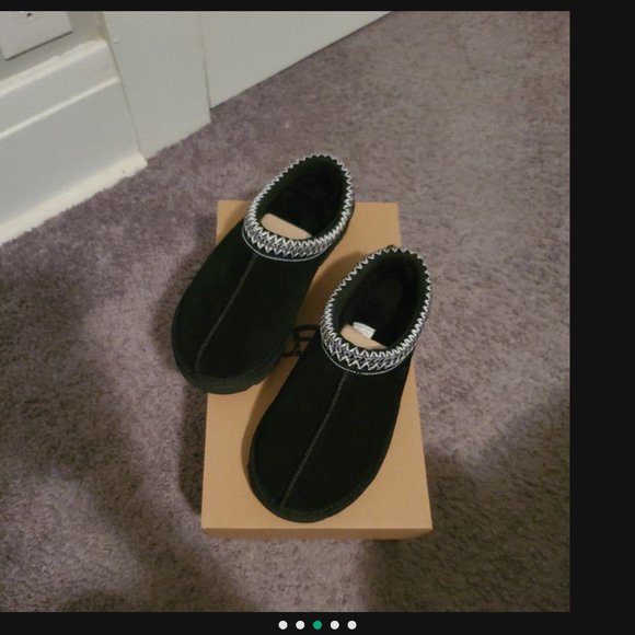 Ugg Tasman Slippers - Picture 3 of 5